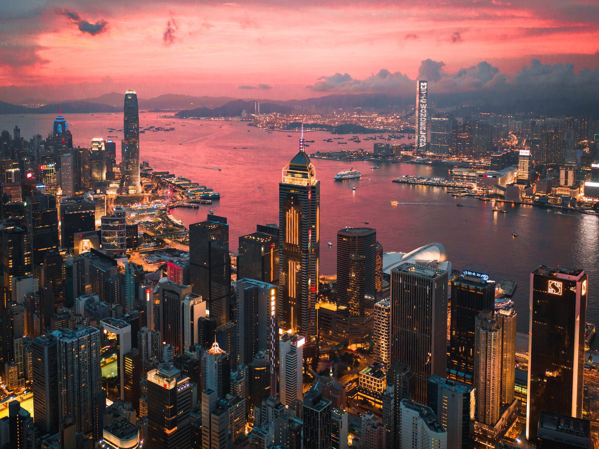 Hong Kong Authorities Banks To Embrace Crypto Clients-Bitrabo